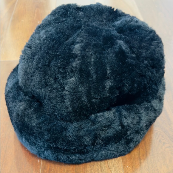 Brand new with tag. Winter luxury genuine fur hat - Picture 3 of 4